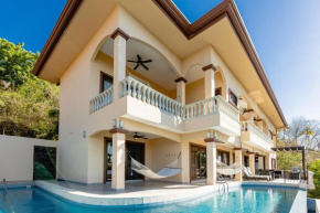 Best Rated Luxury Apt with Oceanview in Flamingo